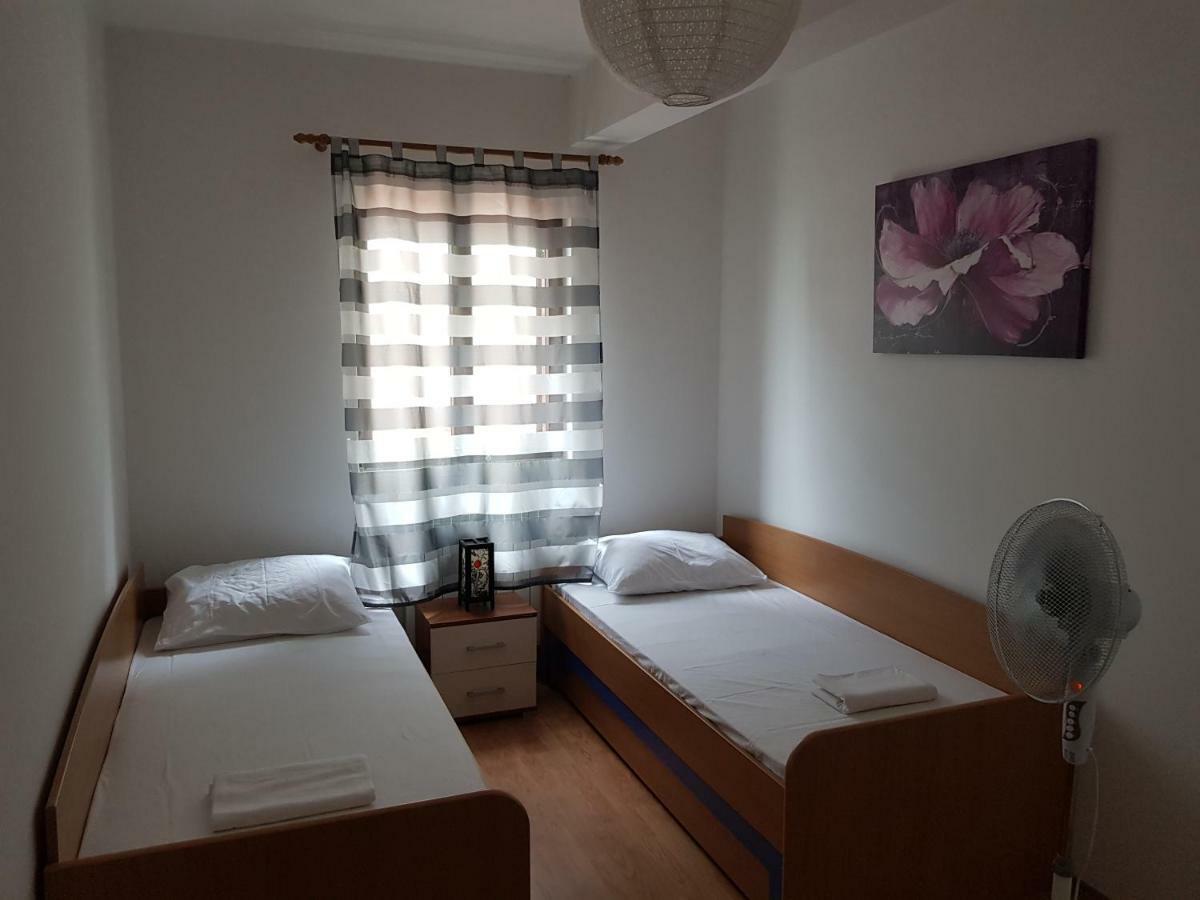 Apartments Milicic Herceg Novi Esterno foto